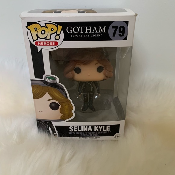 Funko Pop
Heroes: Gotham 
Selina Kyle #79 - Picture 2 of 3